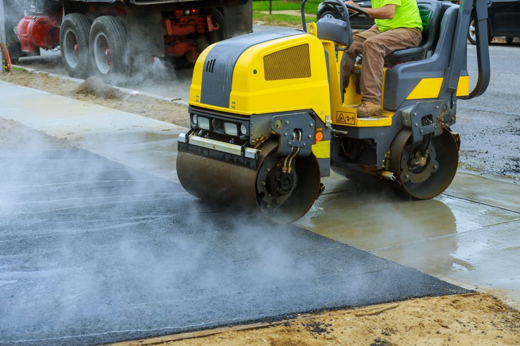Steamroller Asphalt paving.
