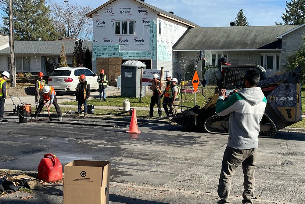 5 Mistakes Homeowners Make When Choosing Driveway Contractors